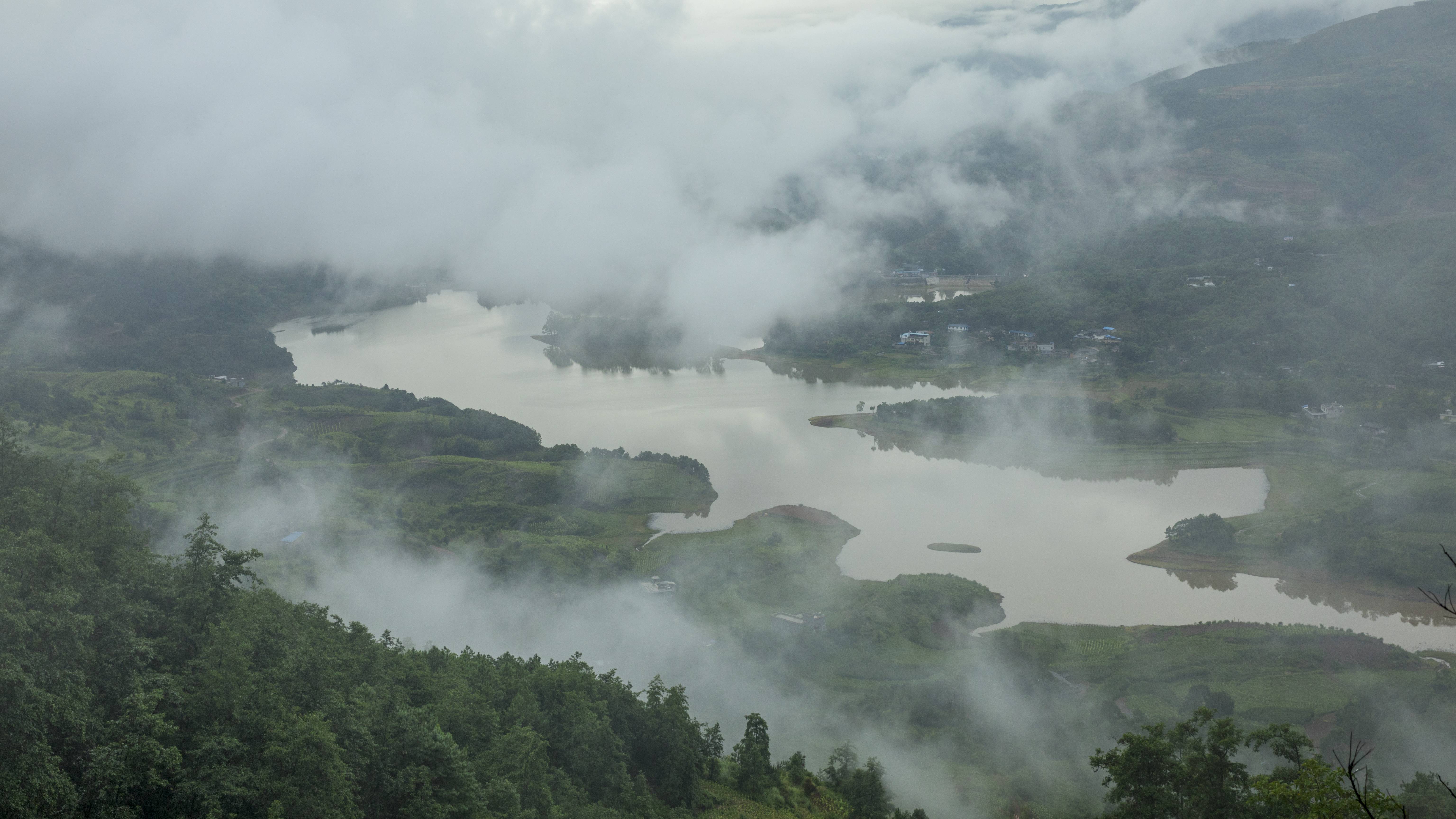 26.四川：会理仙人湖水利风景区-烟波浩渺.jpg