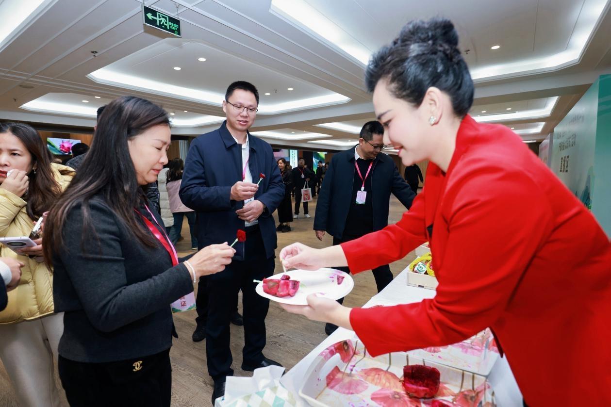 2212025126734425.jpg 12.18 1-8.jpg