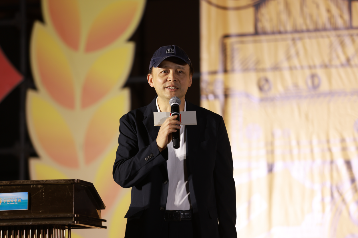乡村电影点亮安徽颍上“平原水乡”丰收夜景(图4)
