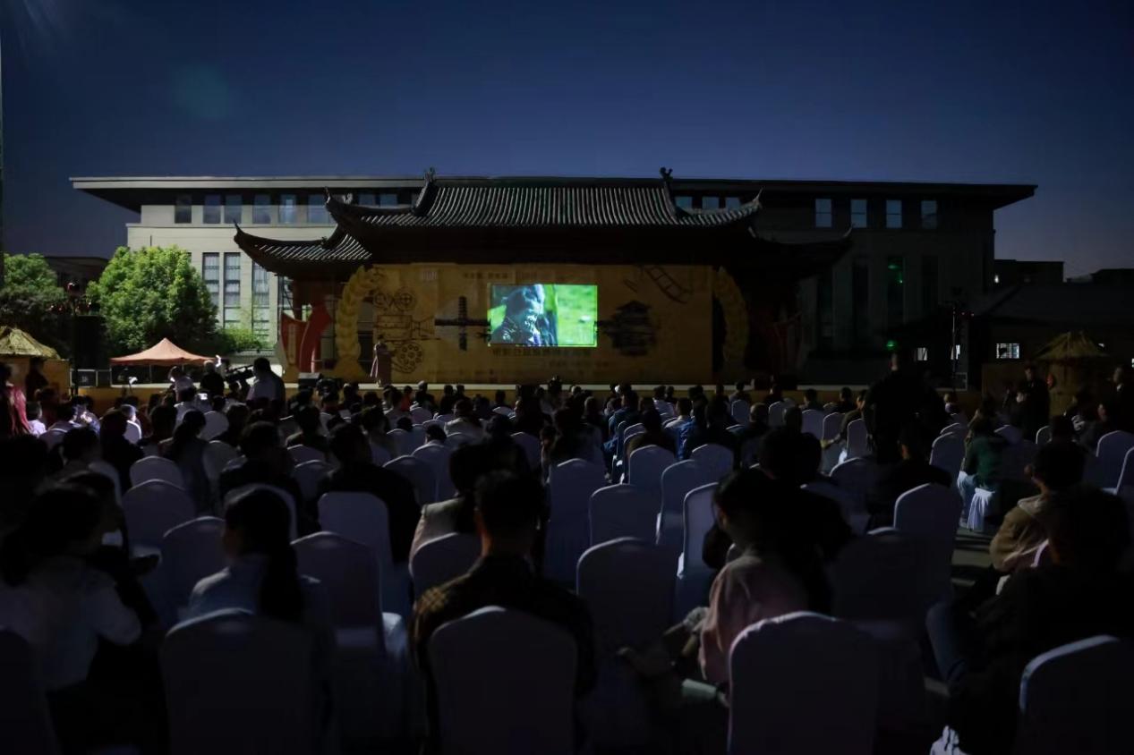 乡村电影点亮安徽颍上“平原水乡”丰收夜景(图8)