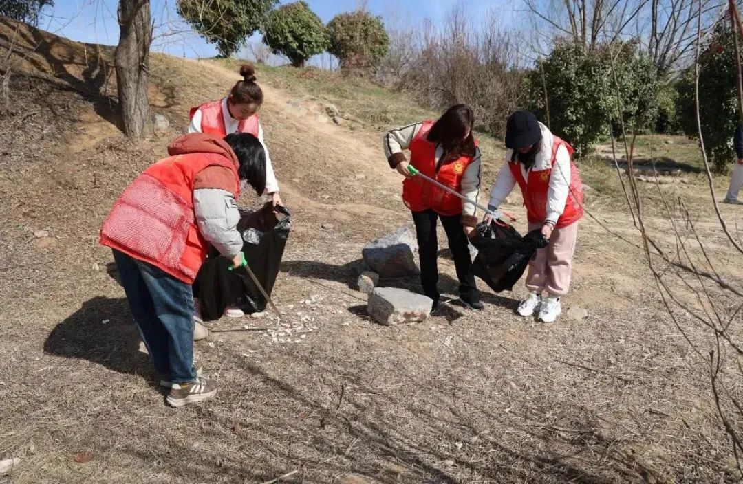 保护母亲河我们在行动