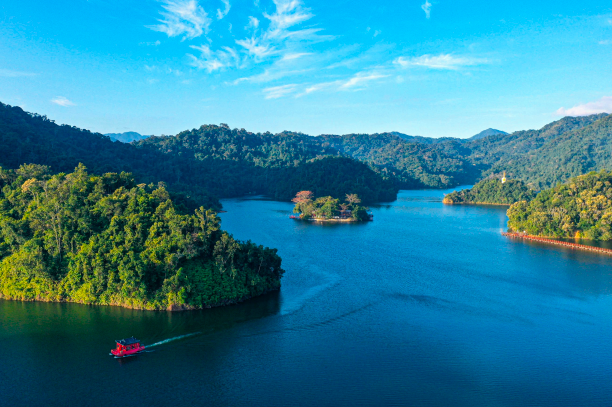 旅游区」「屯昌梦幻香山旅游区」「海南铜鼓岭旅游区」「海南石花水洞